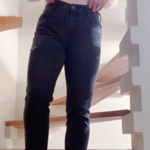 Old Navy • Mid-Rise Boyfriend • Size: 4 • Petite